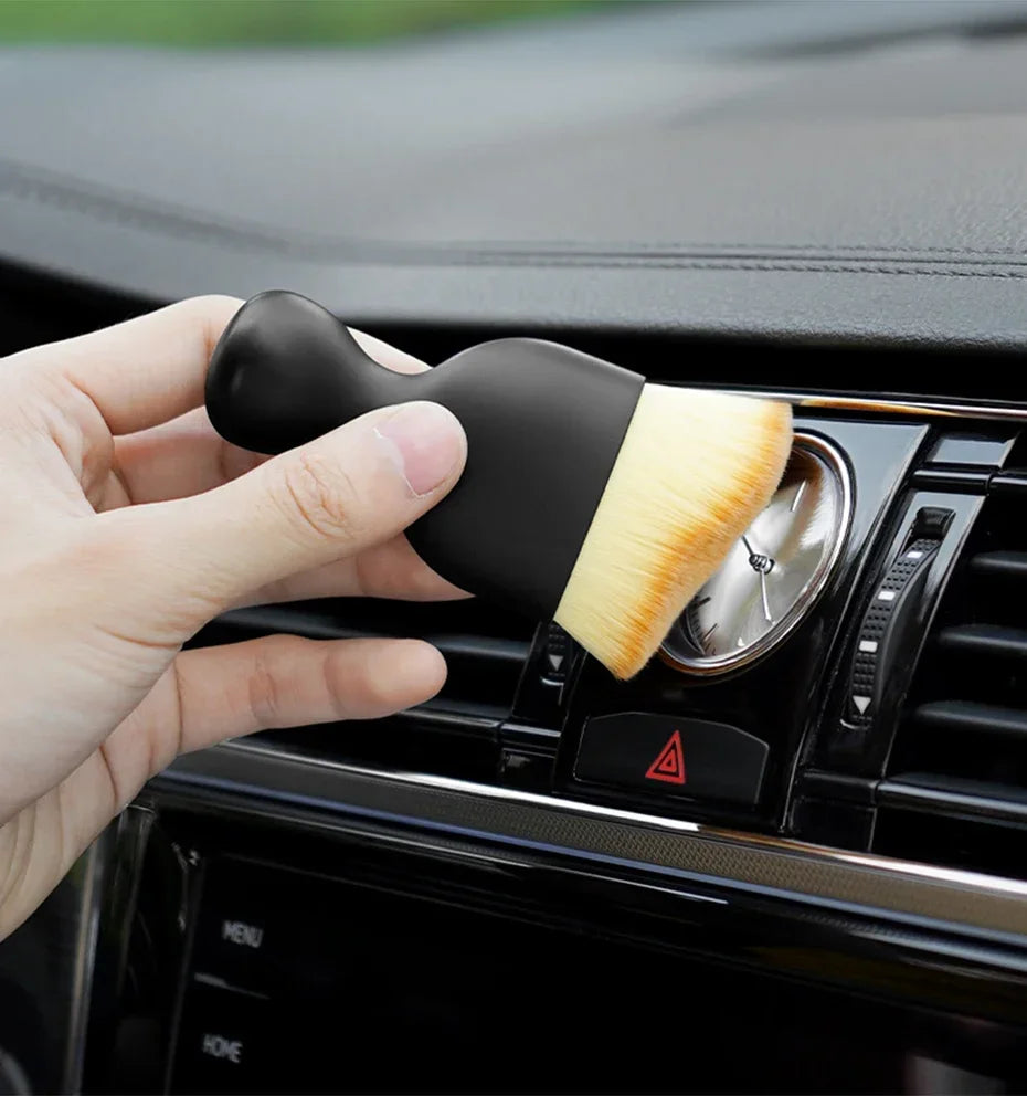 DashBrush Pro™Auto Cleaning Brush Set – Soft Bristle Dashboard & Vent Tool